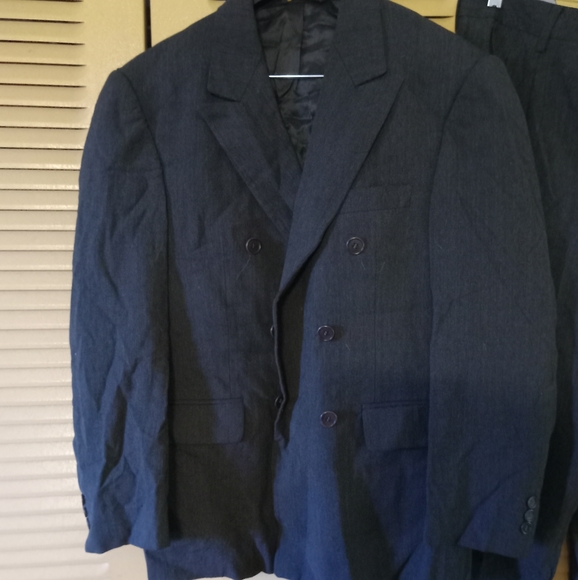 Louis Dell Olio Men's suit - Picture 2 of 7